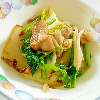 鶏ももと白菜と小松菜ともやしの炒め物